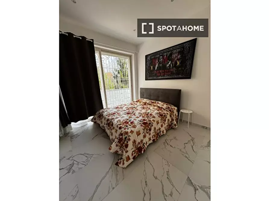 Immagine 3 di Camera condivisa in affitto  in Via Mario Greppi a San Donato Milanese