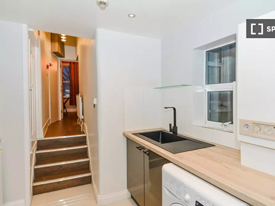 Immagine 7 di Appartamento in affitto  in A Tower Bridge Rd a Camberwell