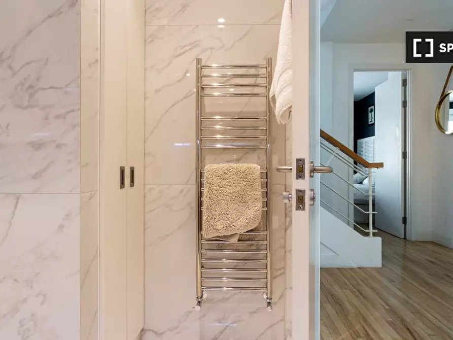 Immagine 19 di Appartamento in affitto  in Pembroke Mews a Kensington