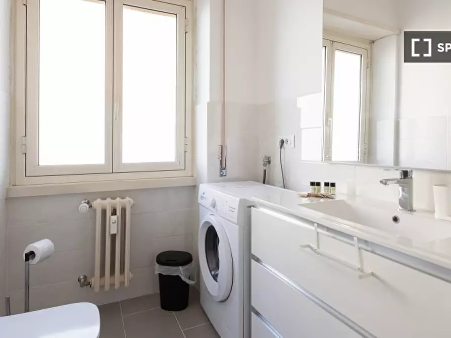 Immagine 3 di Appartamento in affitto  in Via Ampio Flaviano a Roma