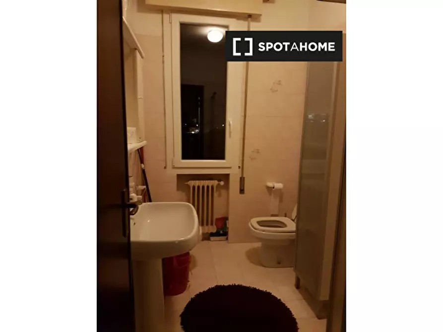 Immagine 3 di Camera condivisa in affitto  in Via Guido Puchetti a Padova