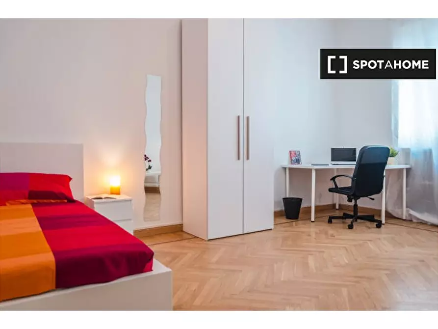 Immagine 4 di Camera condivisa in affitto  in Via Sant'Agostino a Torino