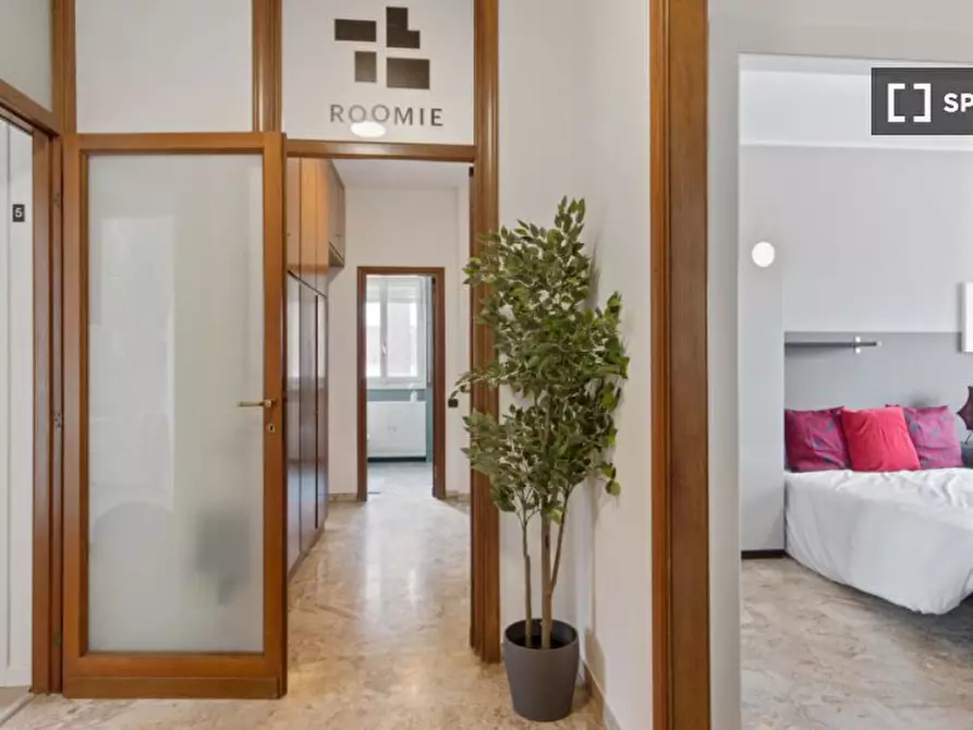 Immagine 16 di Camera condivisa in affitto  in Viale Evaristo Stefini a Milano