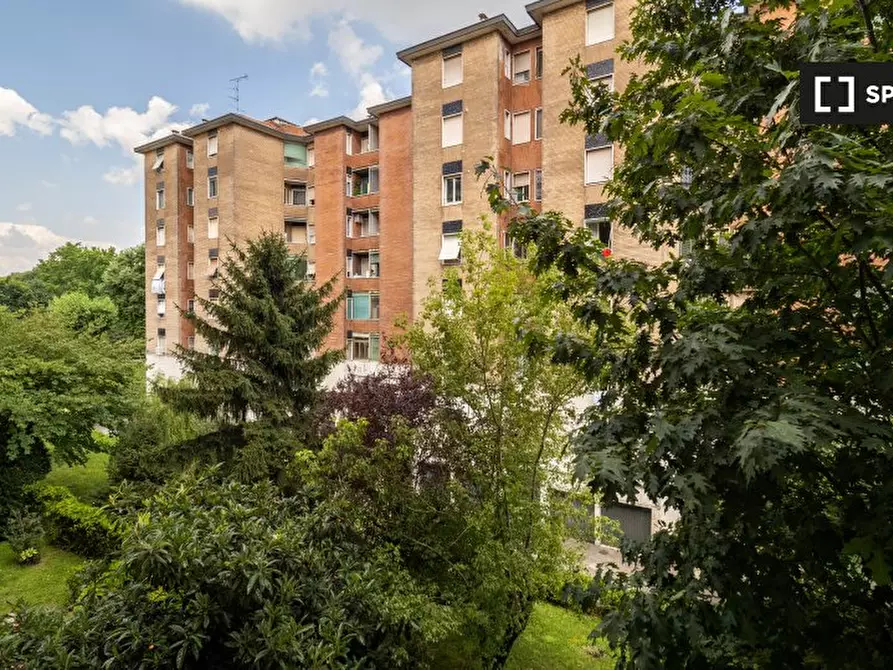 Immagine 15 di Camera condivisa in affitto  in Via Fratelli Rosselli a Milano