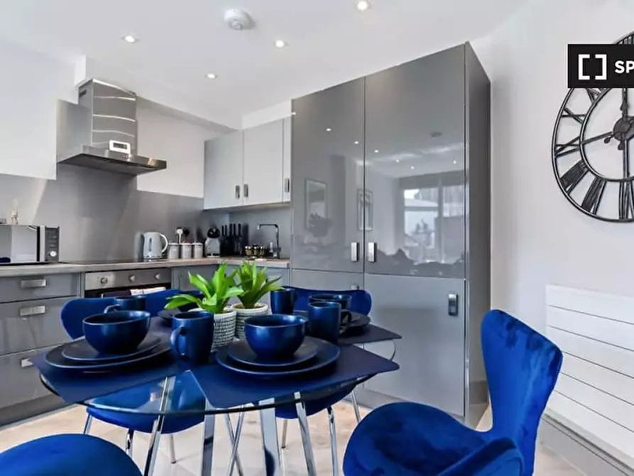 Immagine 18 di Appartamento in affitto  in Flat Goldman House - 122 Wembley Park drive HA9 8HP a Brent