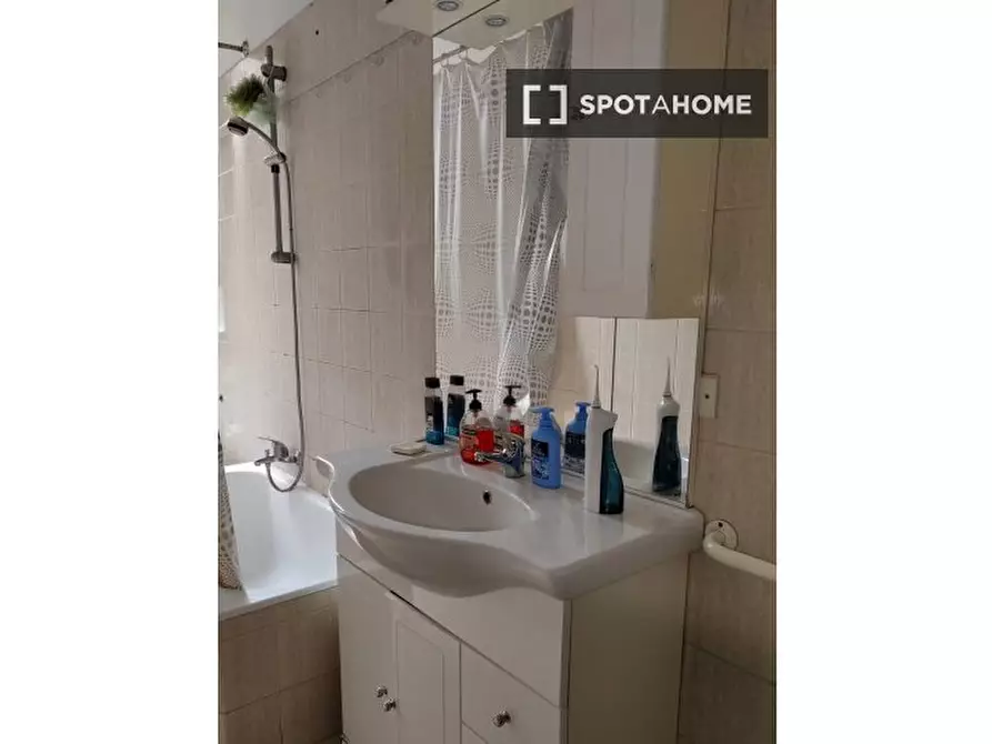 Immagine 10 di Camera condivisa in affitto  in Via Pietro Borsieri a Milano