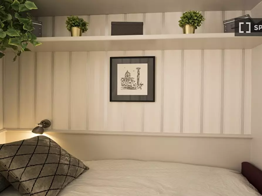 Immagine 16 di Appartamento in affitto  in Via in Arcione a Roma