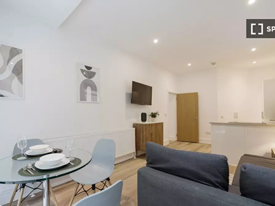 Immagine 11 di Appartamento in affitto  in Nevern Pl a Kensington
