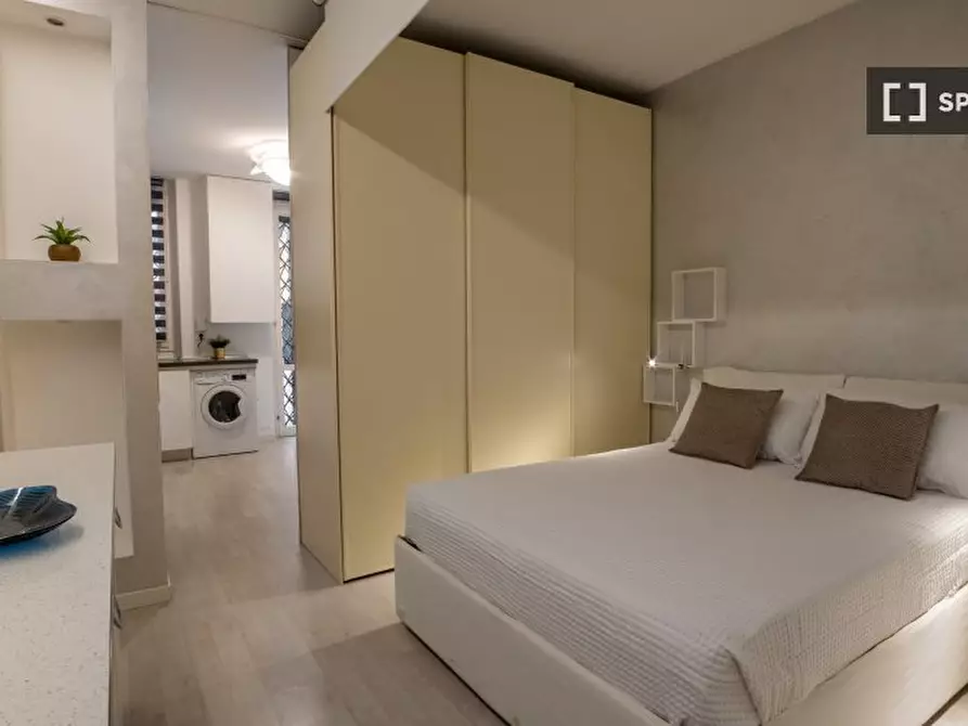 Immagine 11 di Ufficio in affitto  in Via Emilia Ponente a Bologna