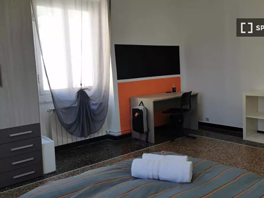 Immagine 15 di Camera condivisa in affitto  in SALITA PIANO DI ROCCA/8 a Genova