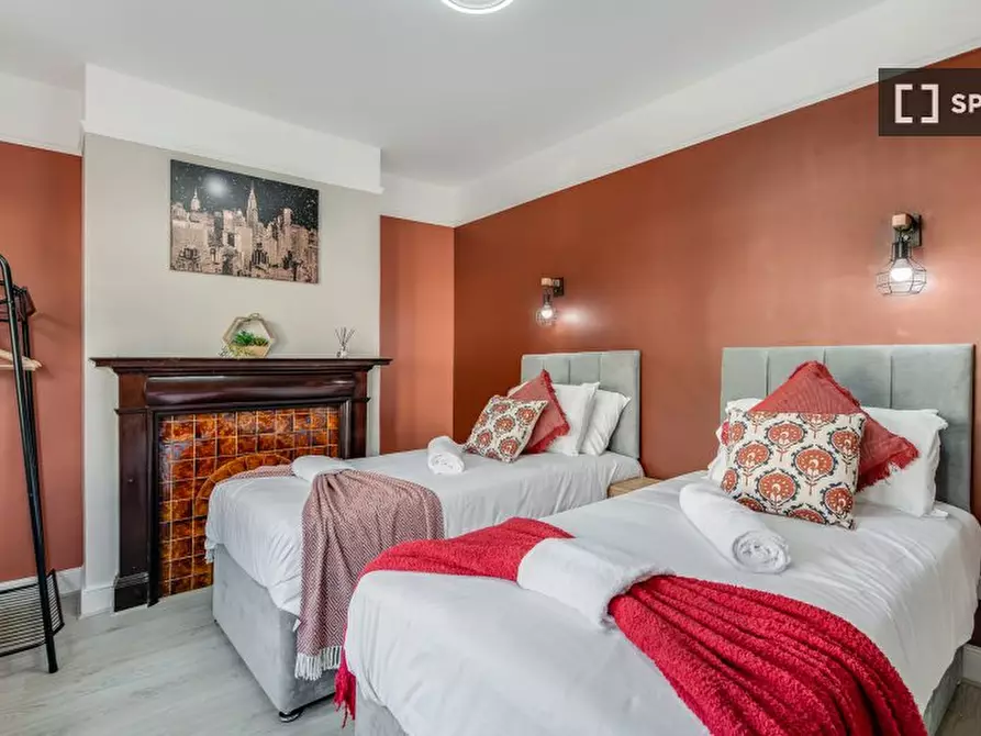 Immagine 2 di Appartamento in affitto  in flat c a Tottenham