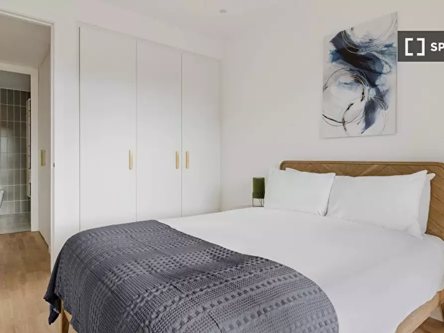 Immagine 13 di Appartamento in affitto  in Haverstock Hill a Camden Town