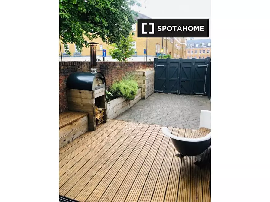 Immagine 2 di Camera condivisa in affitto  in Goldman Cl a Poplar