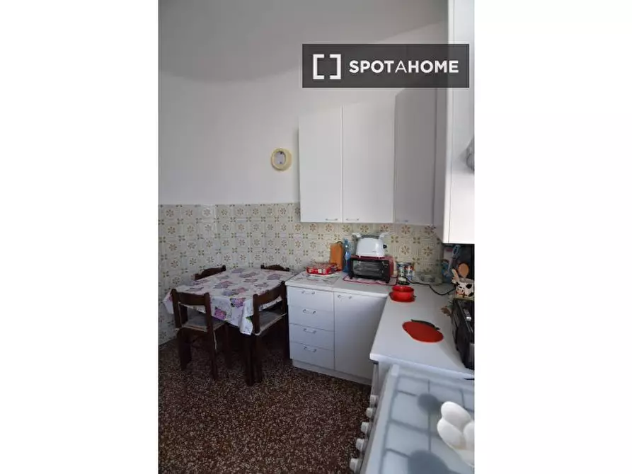 Immagine 7 di Camera condivisa in affitto  in Corso Aldo Gastaldi a Genova