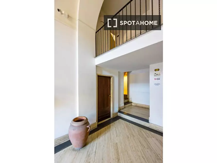 Immagine 14 di Appartamento in affitto  in Vico Lungo San Raffaele a Napoli