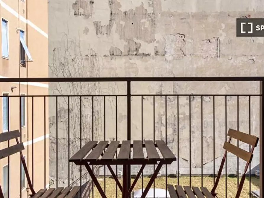 Immagine 8 di Camera condivisa in affitto  in Via Gardone Milan a Milano