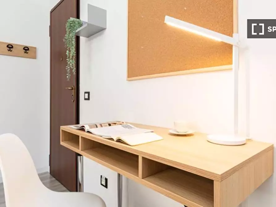 Immagine 9 di Camera condivisa in affitto  in Via Col di Lana a Milano