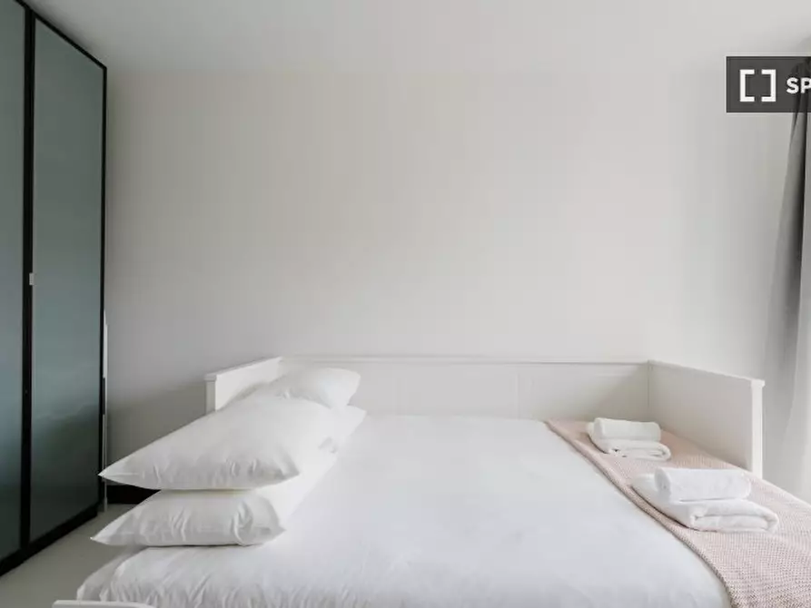 Immagine 14 di Appartamento in affitto  in Bridges Court Road a Wandsworth