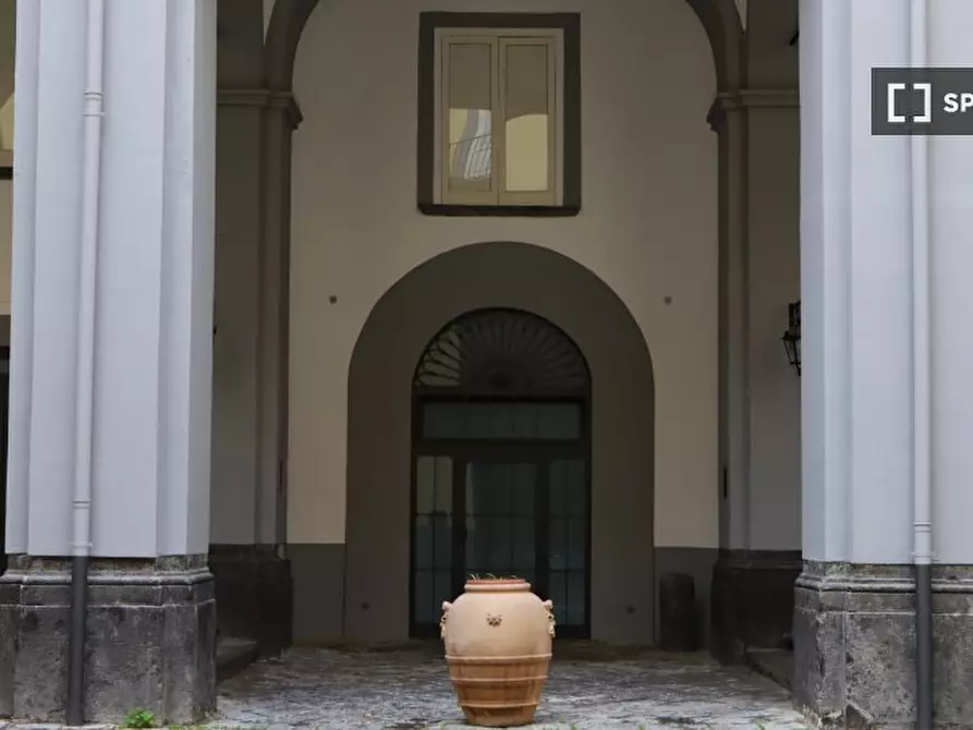 Immagine 17 di Appartamento in affitto  in Vico SS. Filippo e Giacomo a Napoli