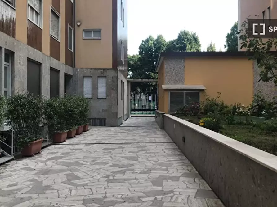 Immagine 11 di Appartamento in affitto  in Via Salasco a Milano