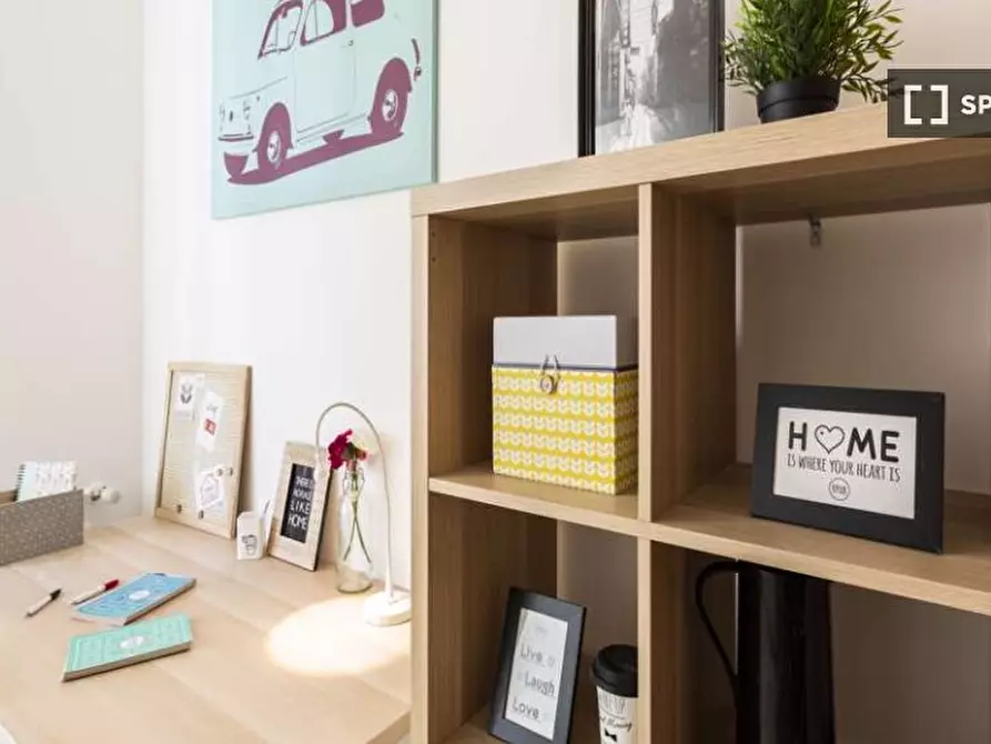 Immagine 9 di Camera condivisa in affitto  in Via Gardone a Milano