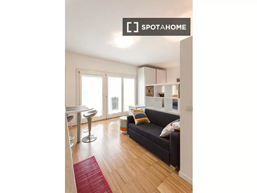 Immagine 6 di Ufficio in affitto  in Via Marco Emilio Lepido a Bologna