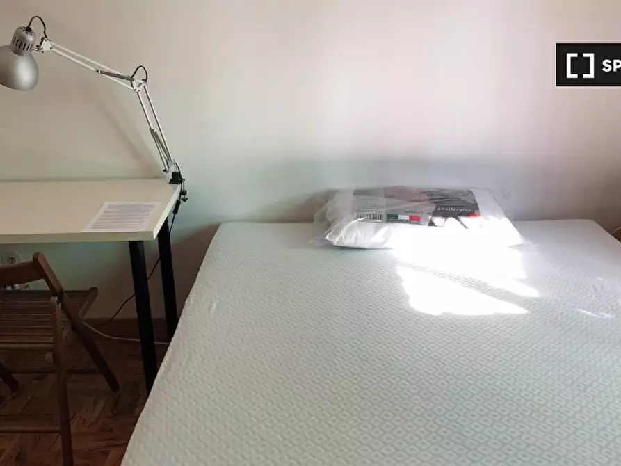 Immagine 4 di Camera condivisa in affitto  in Via Francesco Orestano a Roma