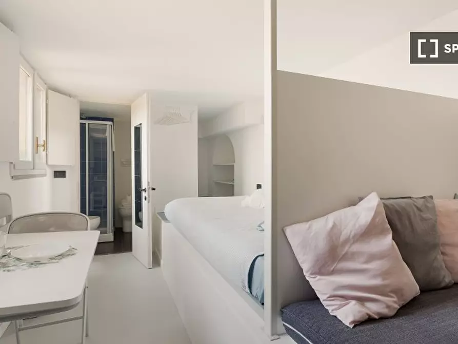 Immagine 4 di Ufficio in affitto  in Corso Magenta a Milano