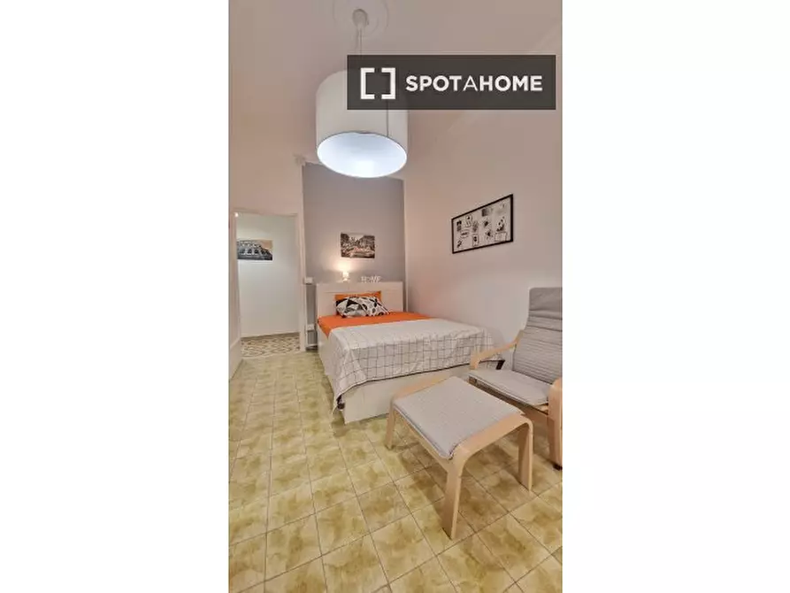 Immagine 4 di Camera condivisa in affitto  in Viale Angelico a Roma