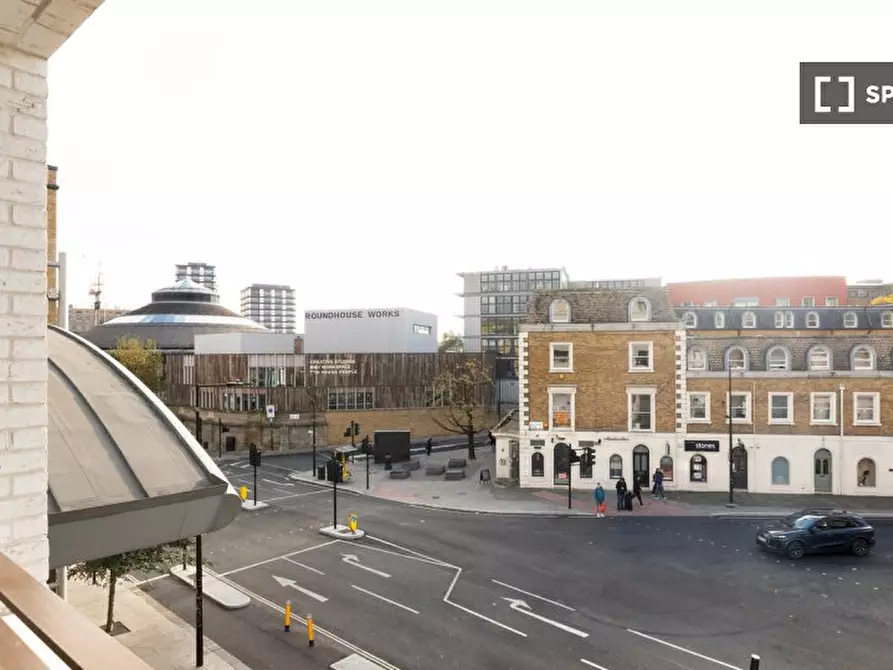 Immagine 5 di Appartamento in affitto  in Haverstock Hill a Camden Town