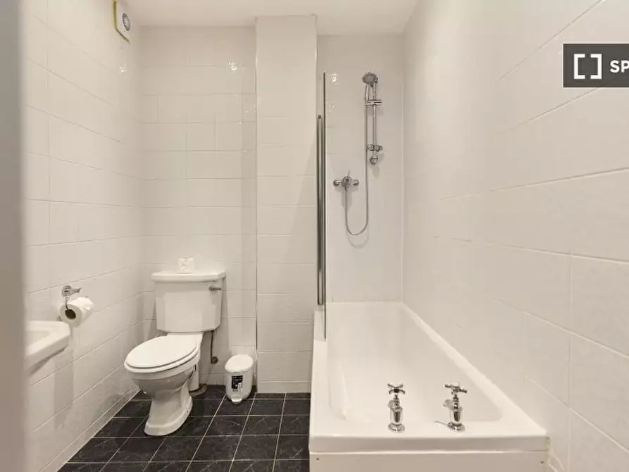 Immagine 18 di Appartamento in affitto  in Tufnell Park Road a Islington