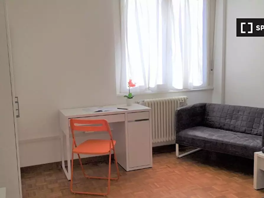 Immagine 3 di Camera condivisa in affitto  in Via Milano a Trento