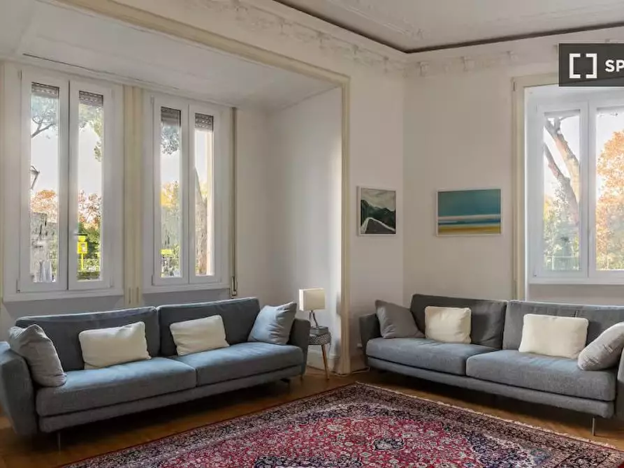 Immagine 1 di Appartamento in affitto  in Lungotevere delle Navi a Roma