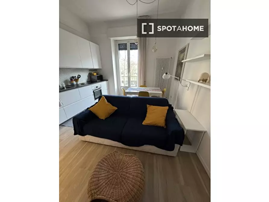 Immagine 6 di Appartamento in affitto  in Via Lorenteggio a Milano