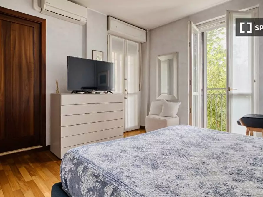 Immagine 18 di Appartamento in affitto  in Via Scaldasole a Milano