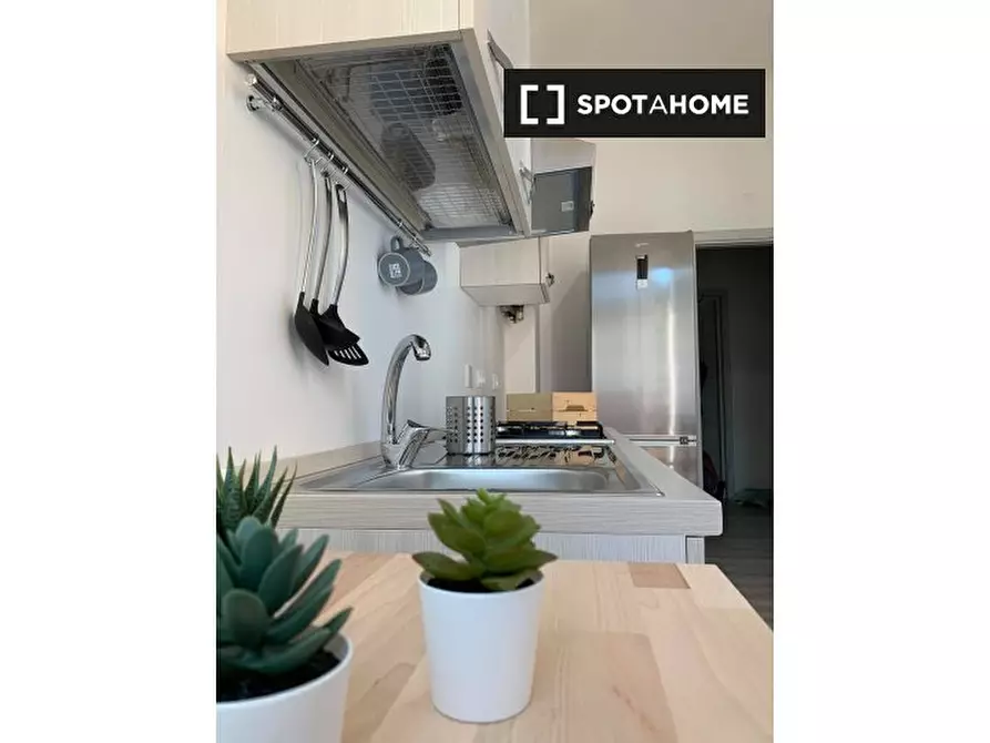 Immagine 9 di Camera condivisa in affitto  in Via Mazzini a Bologna