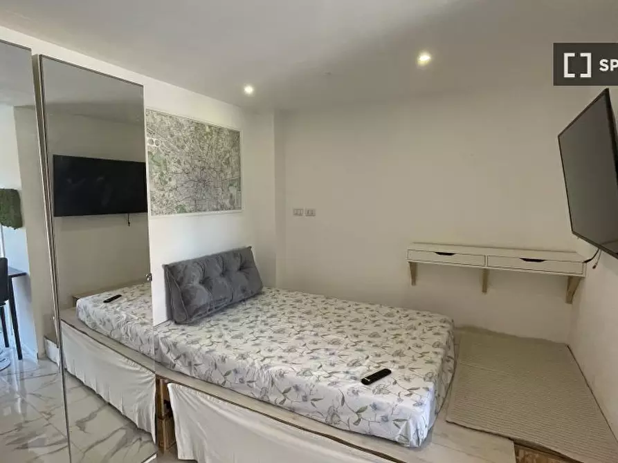 Immagine 7 di Ufficio in affitto  in Via Bari a Milano