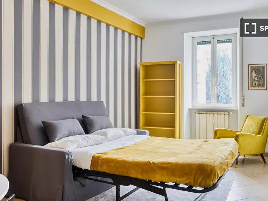 Immagine 16 di Appartamento in affitto  in Via Acaia a Roma