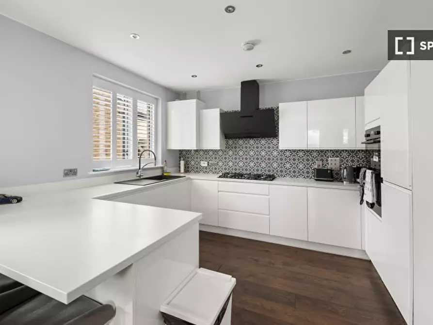 Immagine 12 di Appartamento in affitto  in Dickens Dr a Croydon