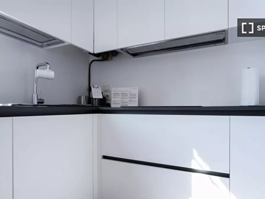 Immagine 14 di Appartamento in affitto  in Corso Cristoforo Colombo a Milano