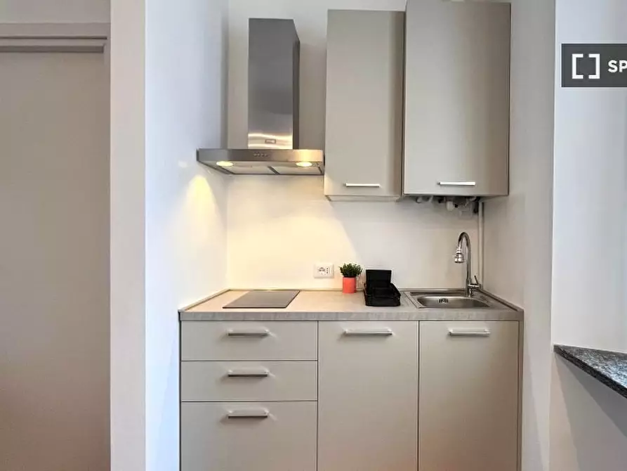 Immagine 2 di Appartamento in affitto  in Via Ascanio Sforza a Milano