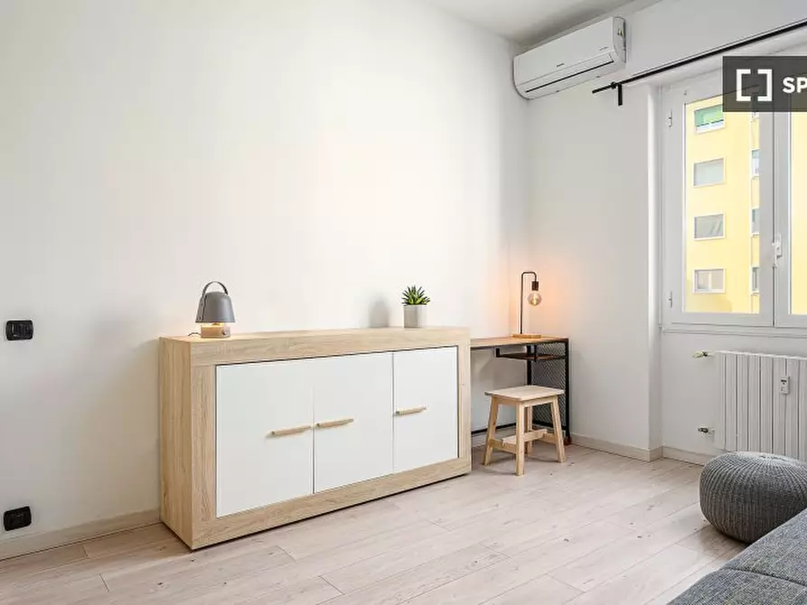 Immagine 6 di Ufficio in affitto  in Via Gressoney a Milano