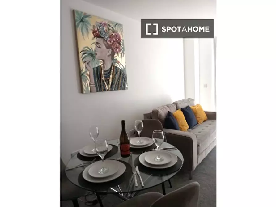 Immagine 2 di Appartamento in affitto  in Adelphi St a 
