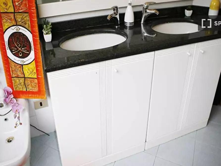 Immagine 10 di Camera condivisa in affitto  in Via Lazzaretto a Milano