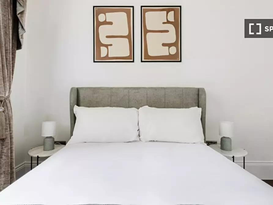 Immagine 10 di Appartamento in affitto  in Redcliffe Square a Kensington