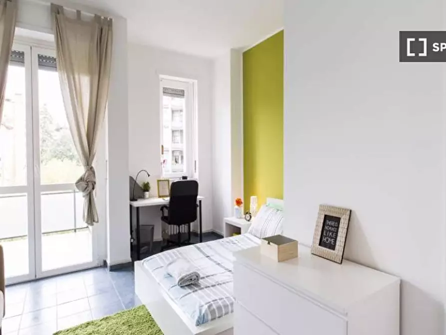 Immagine 4 di Camera condivisa in affitto  in Via dei Mandorli Milan a Monza