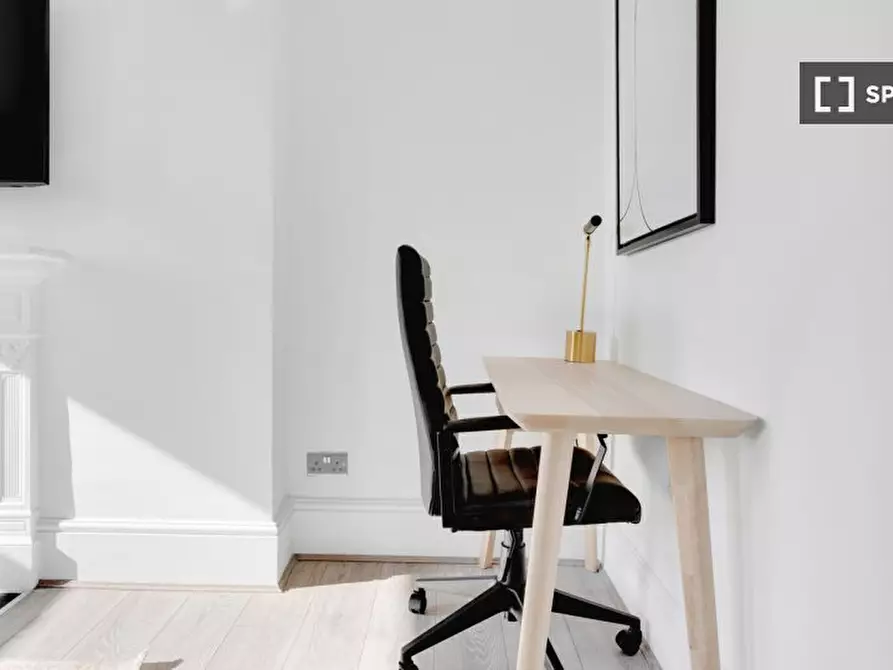 Immagine 3 di Appartamento in affitto  in Earls Ct Rd a Kensington