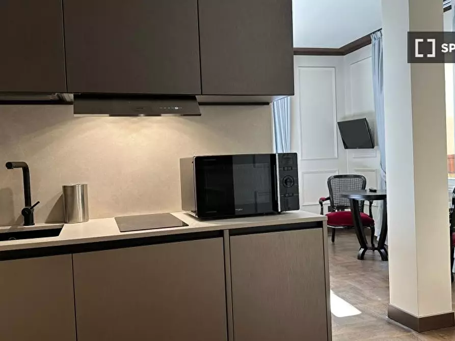 Immagine 2 di Ufficio in affitto  in Via dei Brunelleschi a Firenze