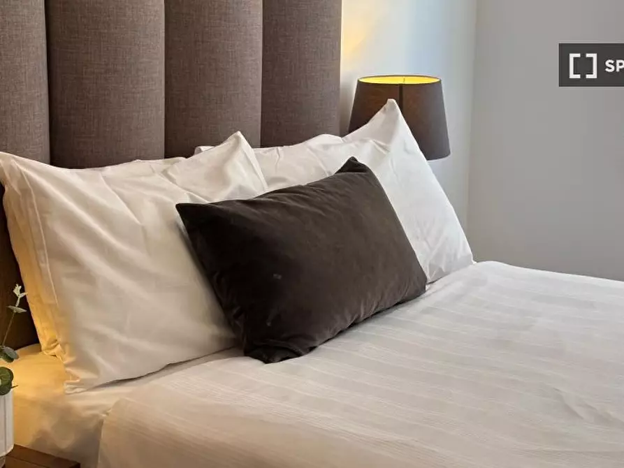 Immagine 17 di Appartamento in affitto  in Bromehead St, Whitechapel, London E1 2PQ, UK a Poplar
