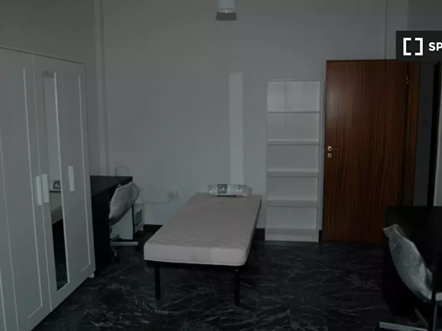 Immagine 13 di Camera condivisa in affitto  in Via Savena Antico a Bologna